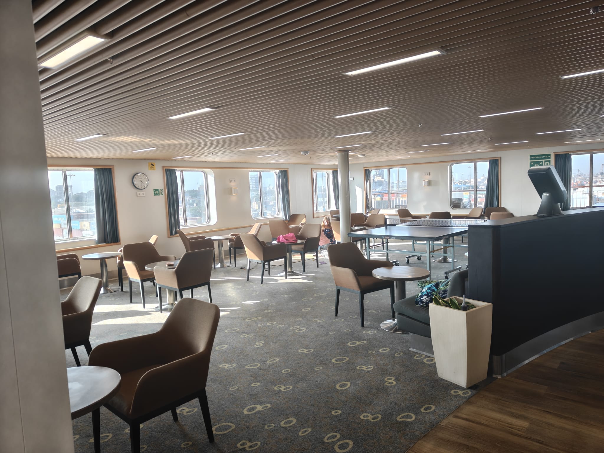 Een van de lounge ruimtes waar ik geregeld te vinden ben